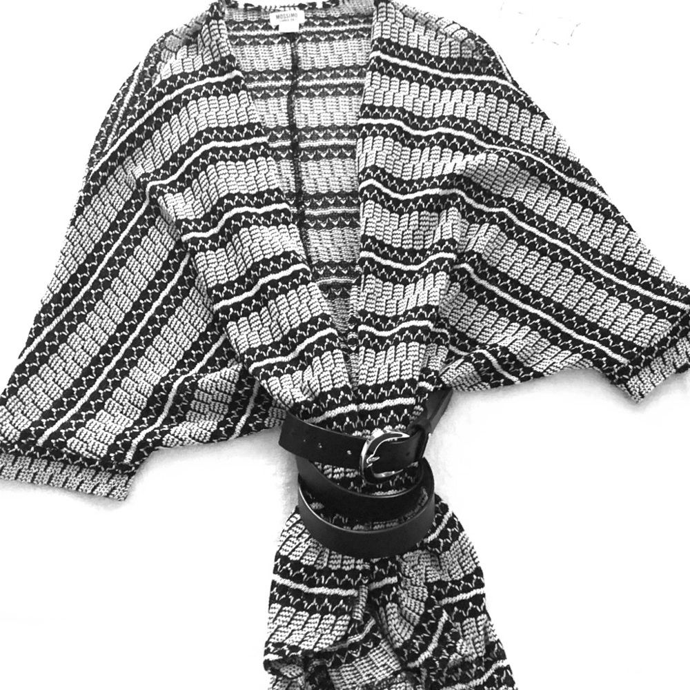 Black and white Mossimo cover up